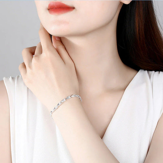 【🎁Božićna ponuda🎄】Elegantna narukvica sa sjajnom djetelinom