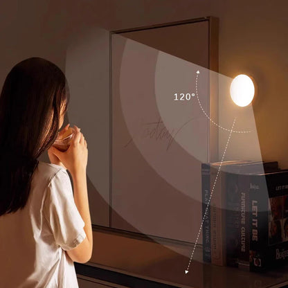 【🎁Božićna ponuda🎄】Kompaktna noćna lampa za dom sa senzorom pokreta