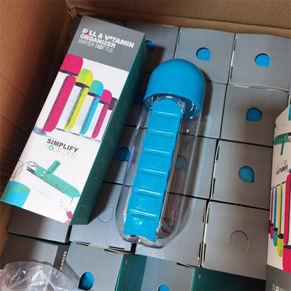 （🔥Kupi 1 dobi 1 gratis🔥）Boca za vodu dva u jednom, čaša za vodu, kutija za tablete za 7 dana, 7 rešetki, vanjska, prijenosna, višenamjenska