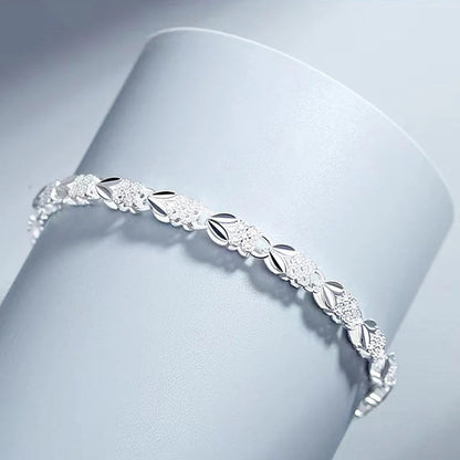 【🎁Božićna ponuda🎄】Elegantna narukvica sa sjajnom djetelinom