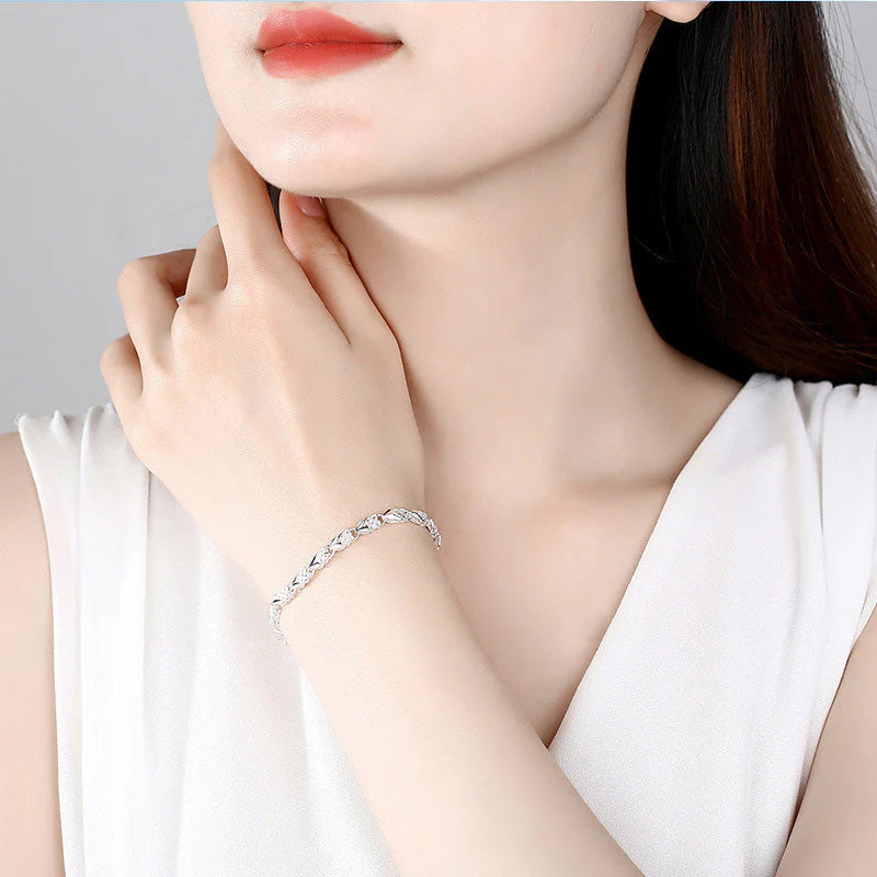 【🎁Božićna ponuda🎄】Elegantna narukvica sa sjajnom djetelinom