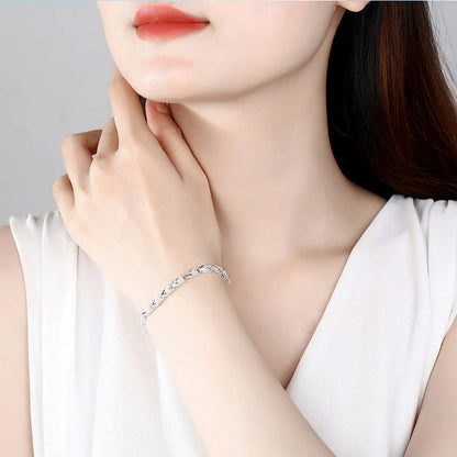 【🎁Božićna ponuda🎄】Elegantna narukvica sa sjajnom djetelinom