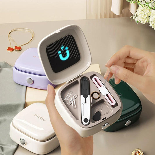 Magnetni set za šivanje – Prijenosna kutija za šivanje od 40 dijelova s iglama, koncima i priborom | Kompaktan, elegantan i jednostavan za korištenje