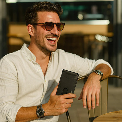 【🎁Božićna ponuda🎄】Muški novčanik s RFID blokiranjem i utorom za AirTag – Ručno izrađen kožni novčanik s držačem za kartice za brzi pristup i velikim kapacitetom