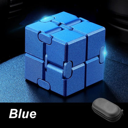 【🎁Božićna ponuda🎄】Antistres kocka – Opustite se bilo gdje i bilo kada!